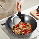 Chinese Traditional Handmade Iron Wok Non-stick Pan Non-coating Gas and Induction Cooker Cookware Kitchen pot pans