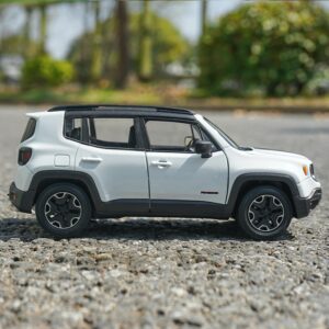 Renegade Trailhawk SUV Alloy Car Model Diecast Metal Toy Vehicles Car Model Simulation Collection 2