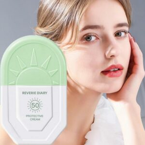 Facial Sunscreen Water Resistant Moisturizing Sun Lotion Hydrating Skin Care Products Spf 50 Sun Protection Cream For Men Women