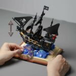 Black Pearl Pirate City Lighthouse Book Building Blocks Jungle Tree House DIY Assembly Building Blocks Children's Toys