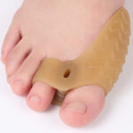 Thumb Toe Corrector Straightener Hallux Valgus Separator Adjuster Foot Care Tool Bunion Adjuster Hallux Outer