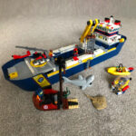 Research Vessel Building Block Bricks Urban Ocean Reconnaissance Ship Model Toys For Kids Birthday Gifts