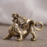 Style Brass Qilin Dragon Statue Figurine for Wealth Prosperity Luck Fengshui Vintage Ornaments for Home Decoration