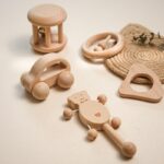 Baby Toy Beech Bear Hand Teething Baby Rattles Wood Ring Cartoon Car Play Gym Montessori Stroller Toy Educational