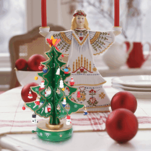 Classic Music Box Wooden Clockwork Design Christmas Tree With Pendants Miniature Handmade Music Box