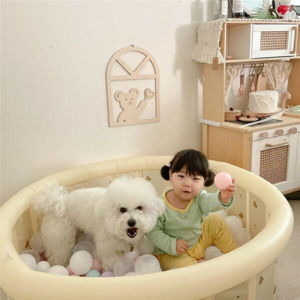 Creative Wooden Nursery Decor Cute Carved Wood Bear Wall Hanging Ornament for Children Baby Room Decoration Photo Props