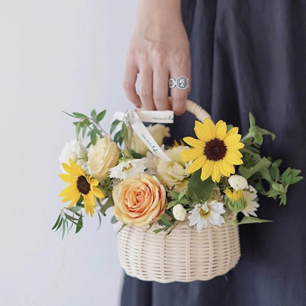 Flower Basket Storage Basket with Handle Waterproof Handmade Multi-functional Rattan for Home Wedding Decoration Gifts