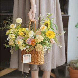 Handwoven Storage Basket Vegetable Flower Plant Hand Baskets Rattan Snack Bread Picnic Basket Desktop Sundries