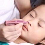 Baby Dig Booger Clip Clean Ear Nose Navel Tweezers Babies Safety Forceps With LED Light Baby Care Tools