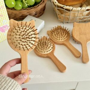 Mini Portable Kids Hairbrush Small Cartoon Cat Air Cushion Comb for Children Bamboo Sandalwood Comb Hair Care Tool