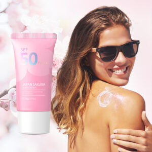 Refreshing Non-greasy Face Sunscreen Oil-controlled Isolation Ultraviolet Body Sunscreen Facial Care
