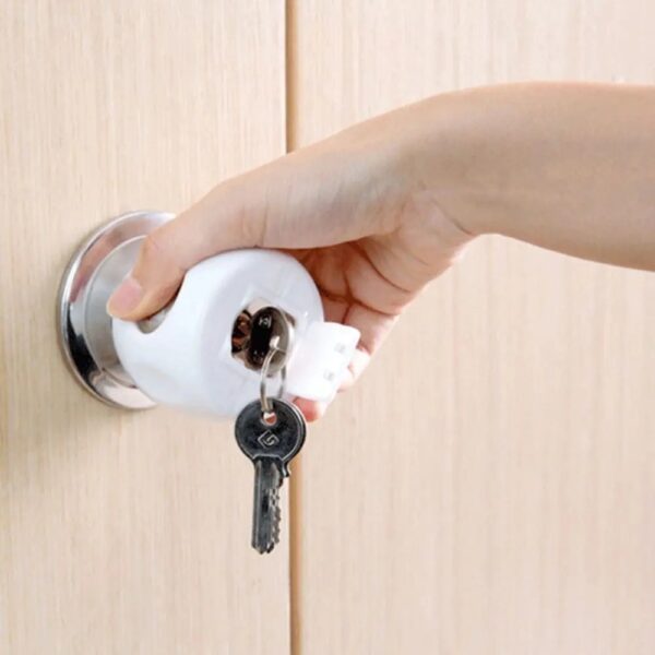 White Baby Safety Door Knob Cover Practical PP Round Door Knob Child Proof Cover Childproof Reusable Door Knob Locks