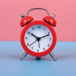 Alarm Clock Double Bell Mechanical Key Wound Silent Pointer Alarm Clock Night Light Clocks Home Decor wall clock