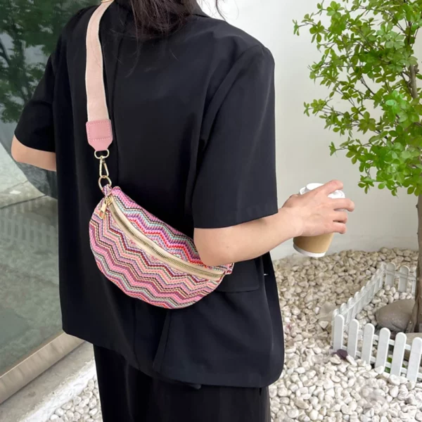 Striped Ladies Belt Bag Straw Hand Woven Crossbody Bag Ethnic Style Chest Bags Bohemian Waist Bag Multicolored Zipper Bumbag