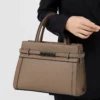 Model Luxury-Inspired Elegant Leather-Toned High-Class Top-grain Cowhide Handbag