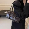 Women's Shoulder Bag Genuine Leather Retro Female Tote Underarm Bag Versatile Large Capacity Handbag