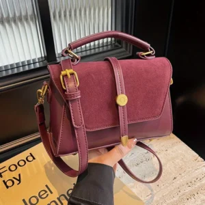 Elegant Faux Handbag with Adjustable Strap Golden-Tone Hardware and Flap Closure - Trendy Commuting Hobo Crossbody Bag for Women