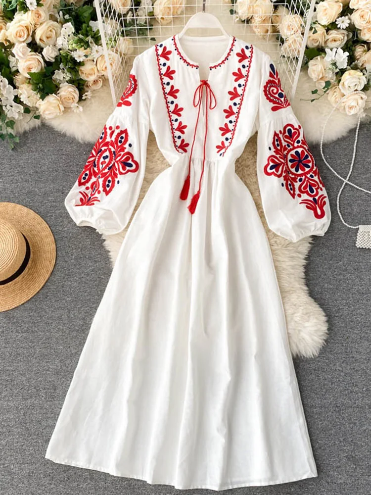 Women Autumn Dresses Bohemian Embroidered Flower O-Neck Lantern Sleeve High Waist Pleated Dress All-match Female